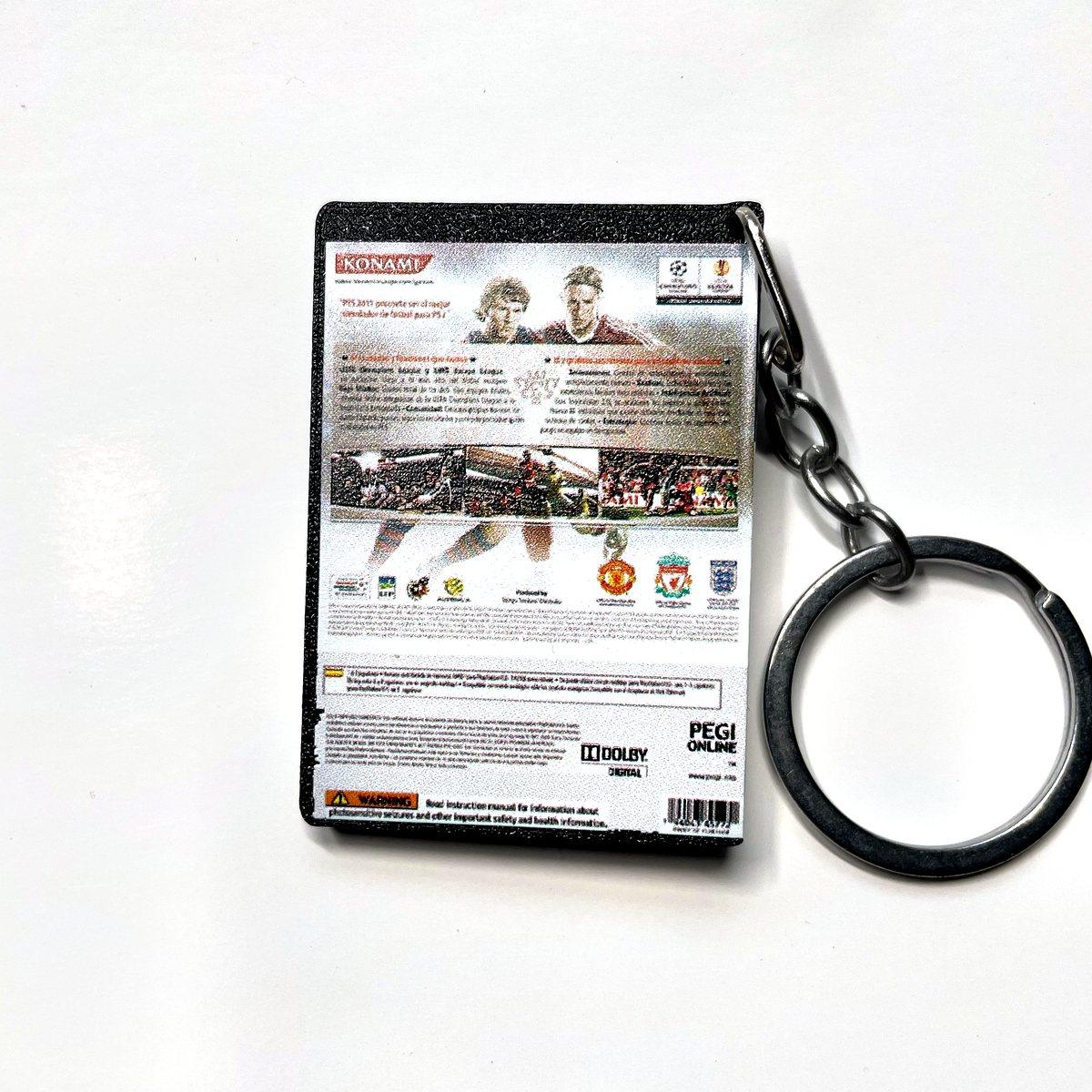 Llavero PES 2011 PS2 con Relieve